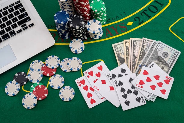 Our live roulette wheel with dealer and table layout